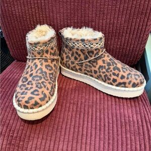 Aerie Leopard Print Faux Fur Lined Booties - Brown